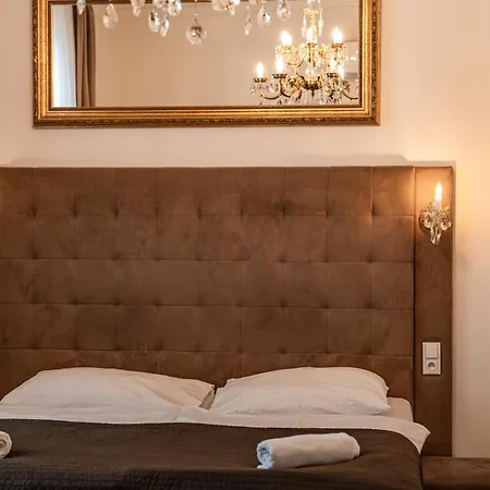 Arte Apartment